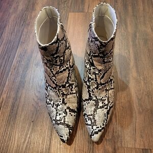 Snakeskin Pattern Women's Ankle Boots